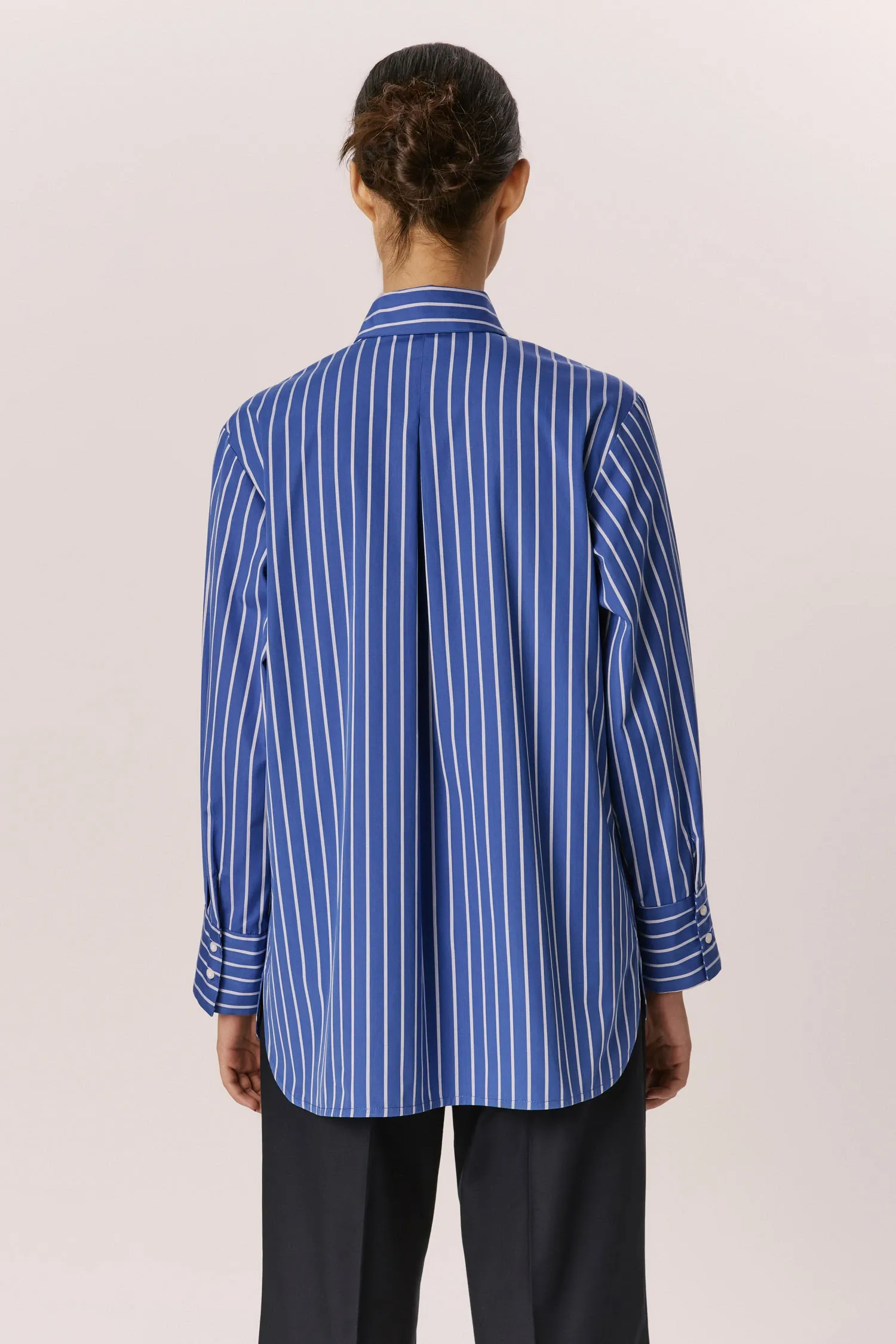 007494_CAMISA_CLASSICA_GRAVATA_LISTRAAZUL_ANDREAMARQUES -4-